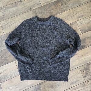 Banana Republic Men's Medium Gray Sweater